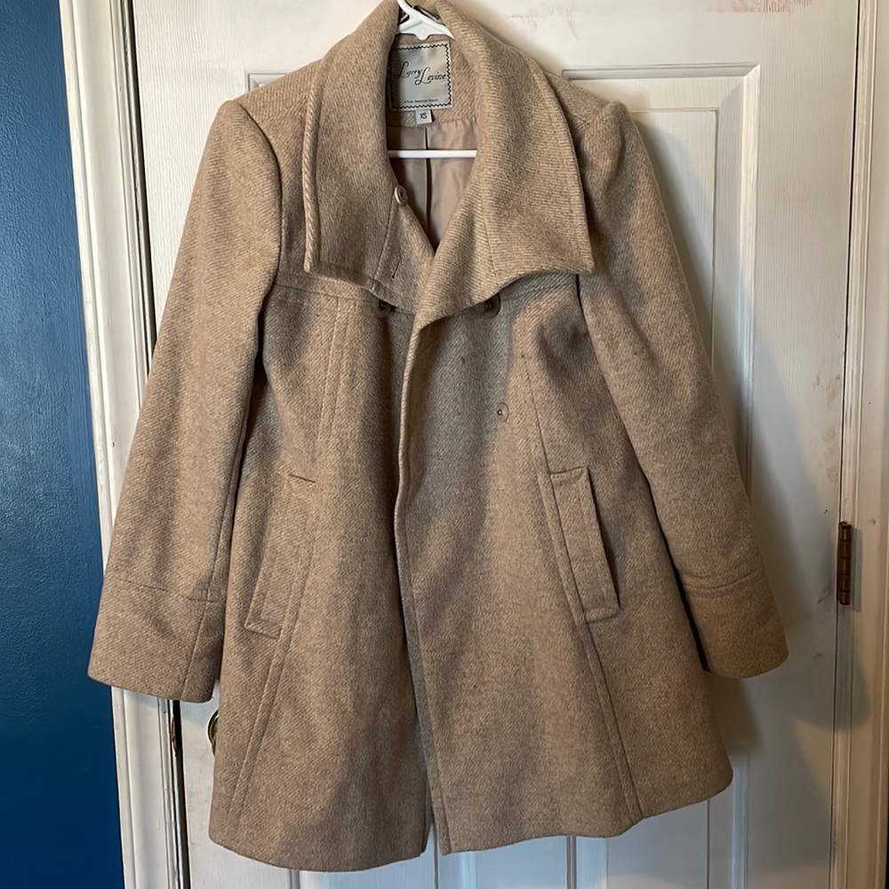 SOLD🟪tan coat